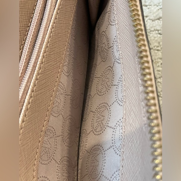 Michael Kors Jet Set Travel Continental Wallet in Blush - Picture 7 of 10